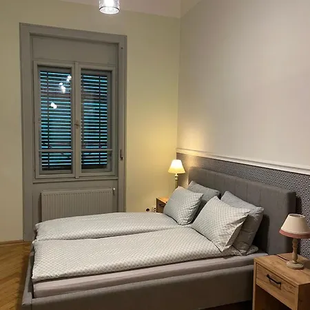 Barty Downtown 1 *