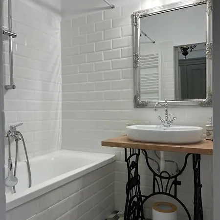 Appartement Barty Downtown 1 *